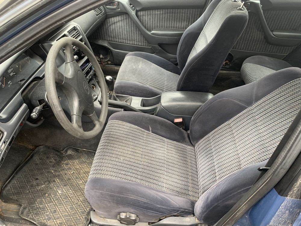 По запчастям Разбор  Тойота карина е Toyota carina e 2.0 3s-fe