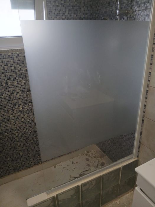 Vidro para base de chuveiro