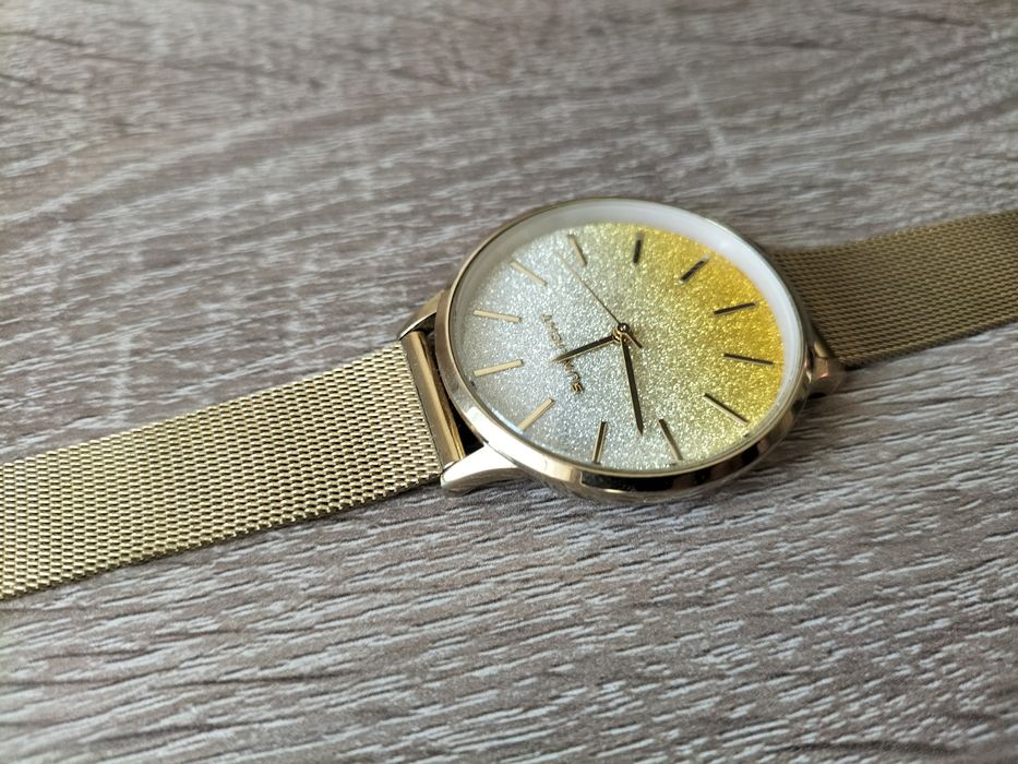 Продам наручний годинник