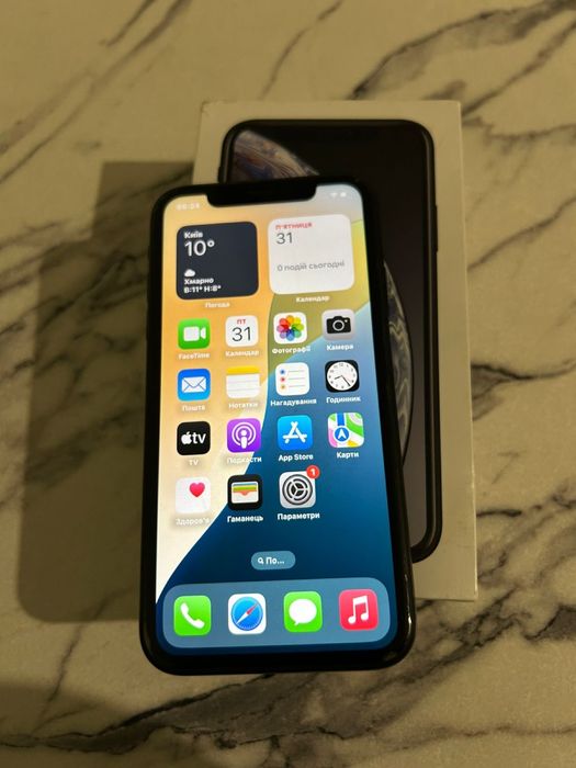 Продам айфон XR 64 гигабайт