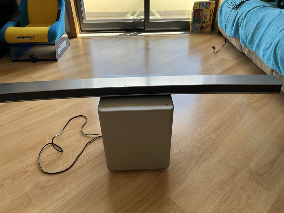 Soundbar curve samsung H7501
