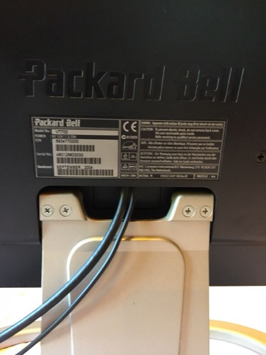 Monitor Packard Bell - VT700 17”