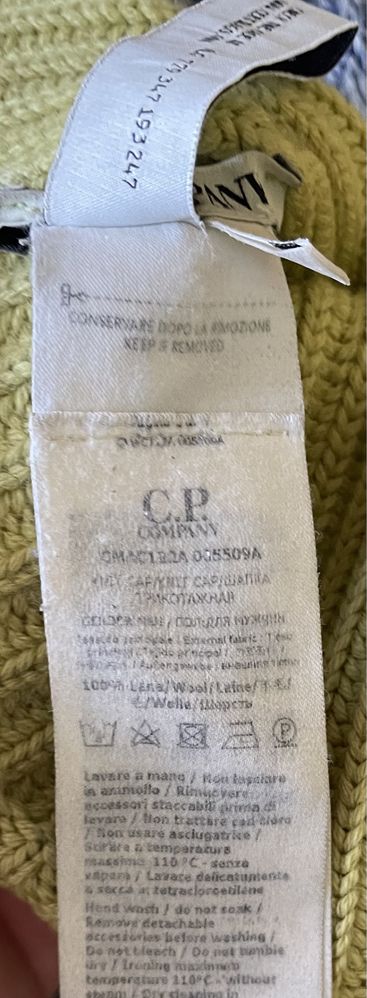 шапка c.p. company