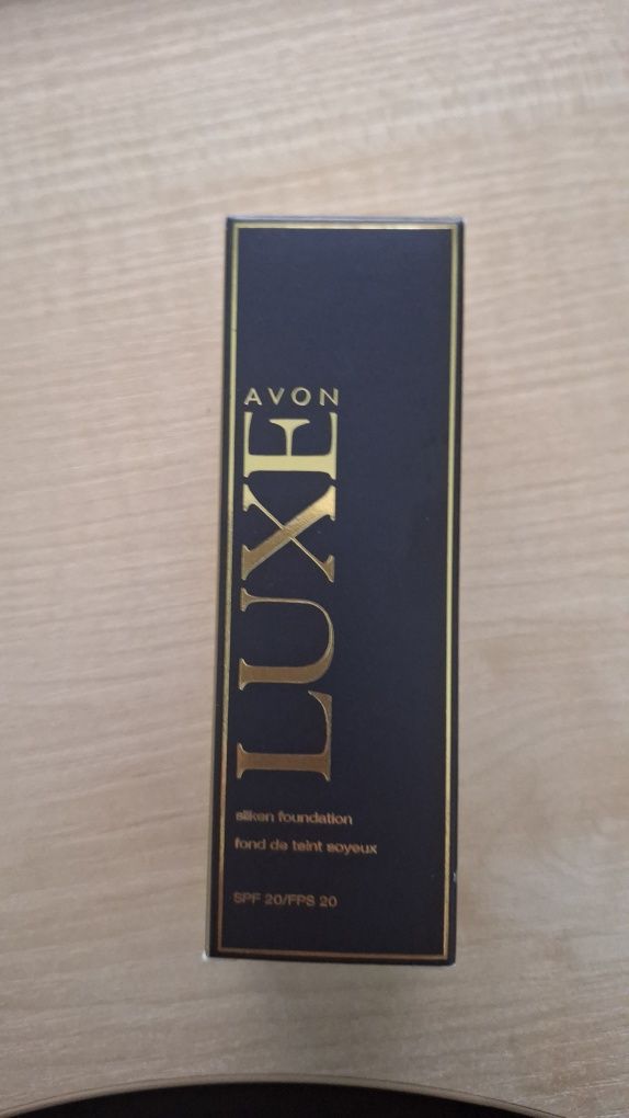 Luxe Podkład Avon 39 zl Beige Linen  Nowy