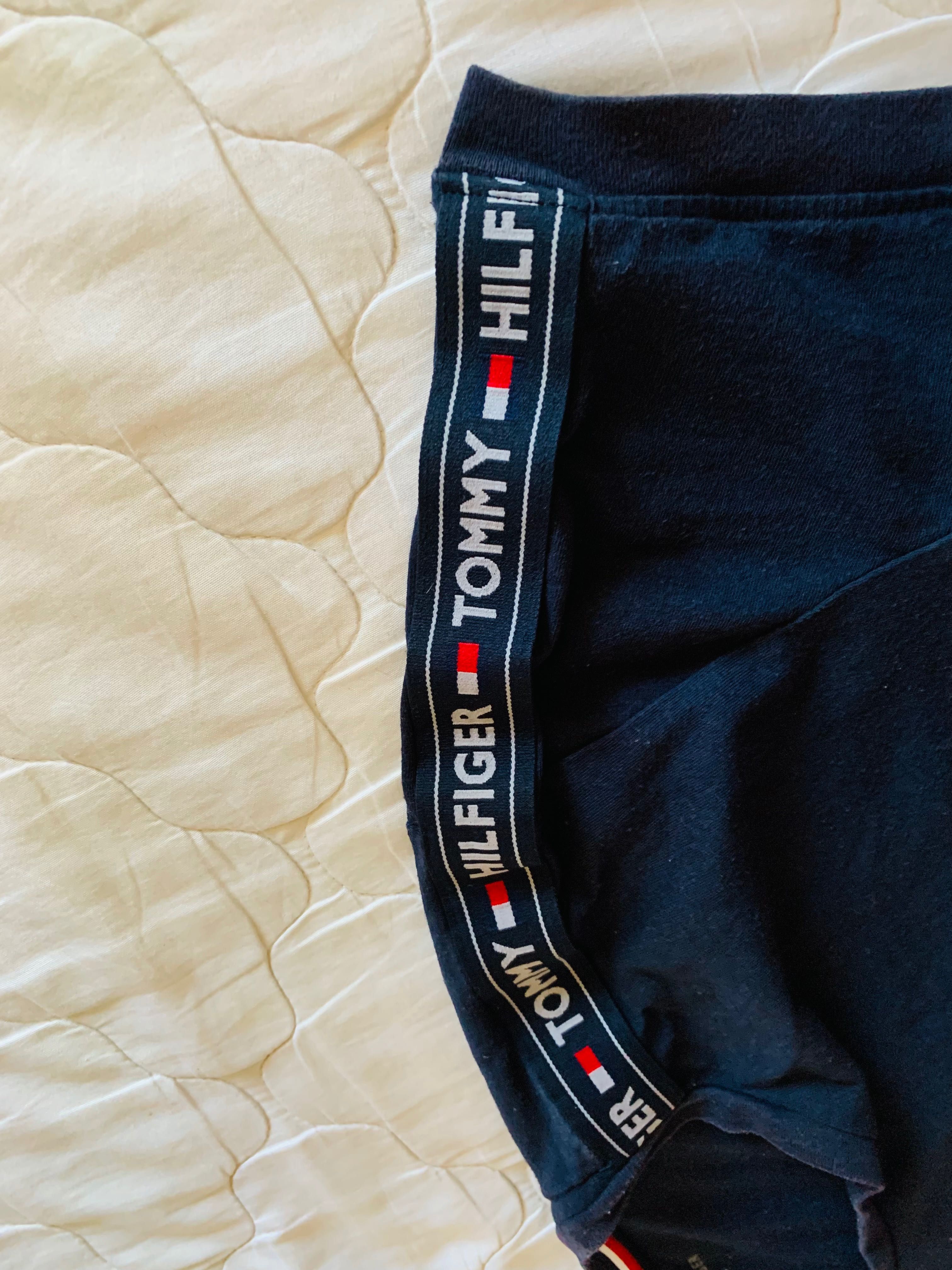 Футболка Tommy Hilfiger на лапмасах