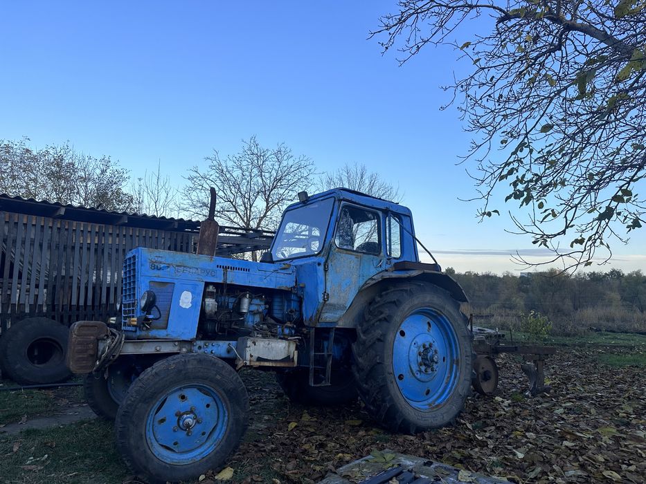МТЗ трактор і все до нього