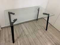 Mesa em vidro em excelente estado