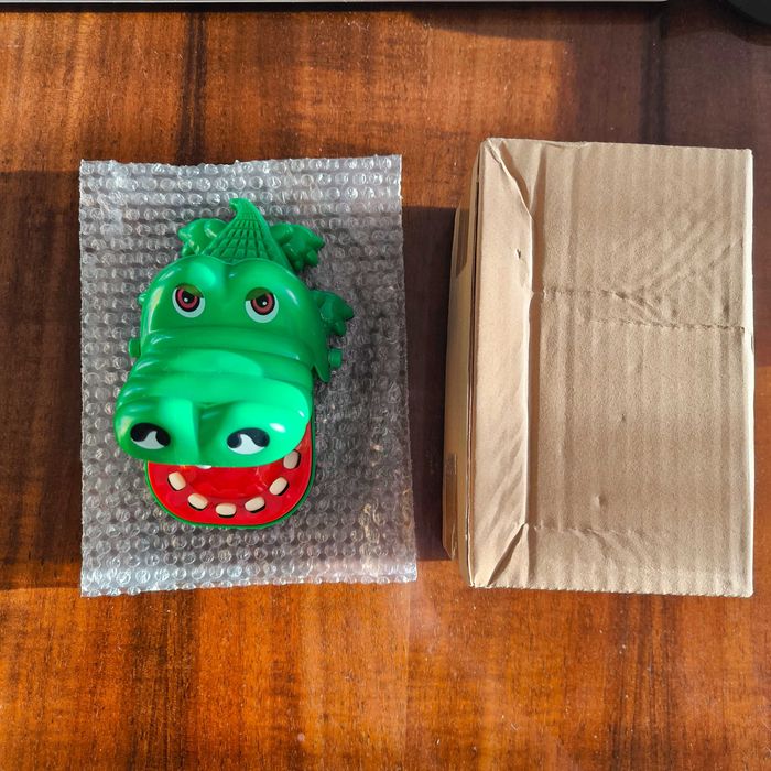 НОВАЯ Детская игра Зубы крокодила кусания пальцев для проверки реакции