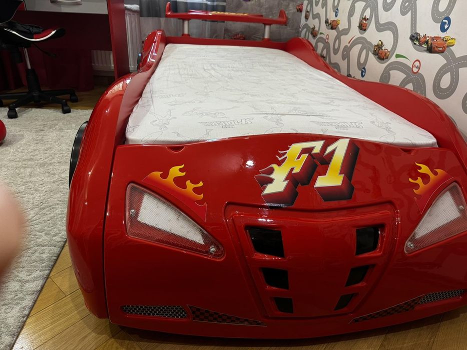 Дитяче ліжко-машинка Champion