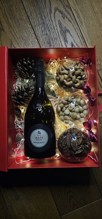 Подарочные наборы в коробках