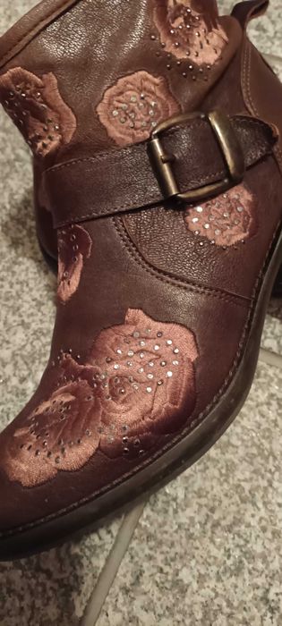 Botins n.° 36 (couro)