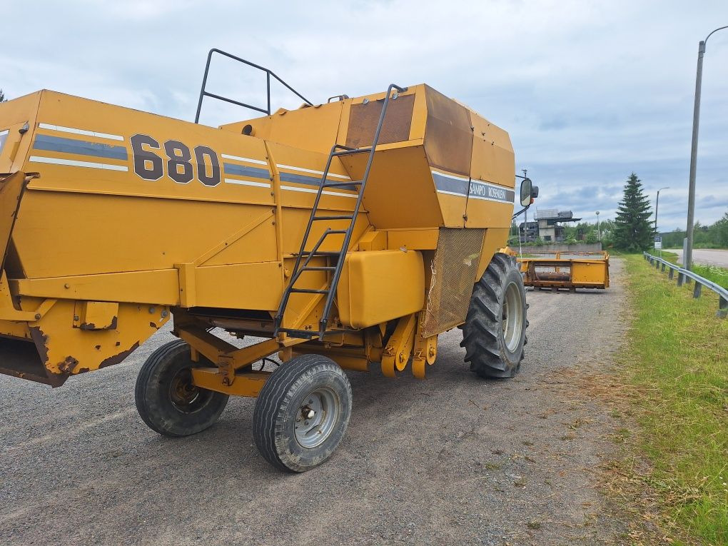 Комбайн Sampo 680 . Sampo 600
