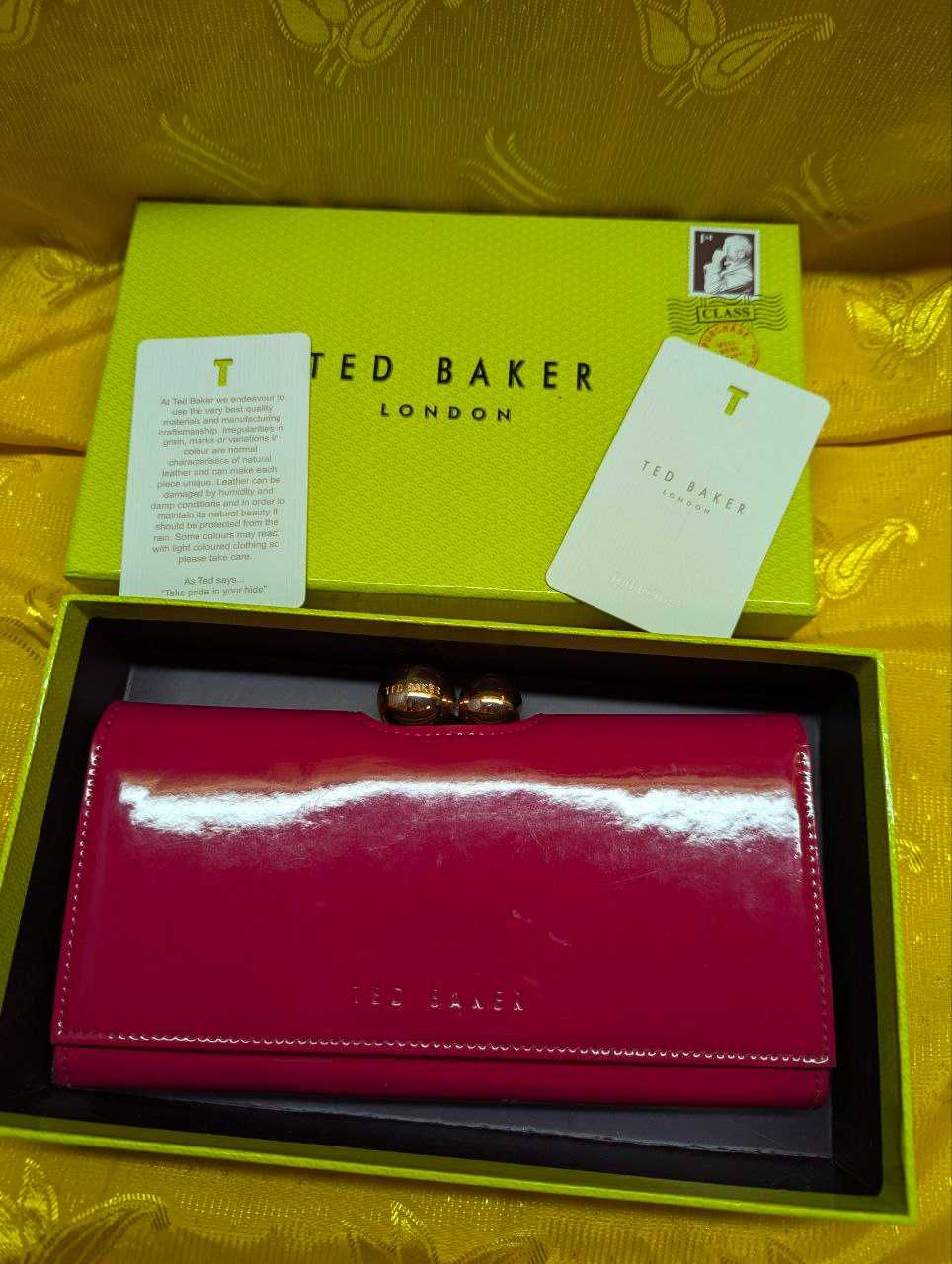Оригинальный клатч-кошелек Ted Baker Розовый из лакированной кожи