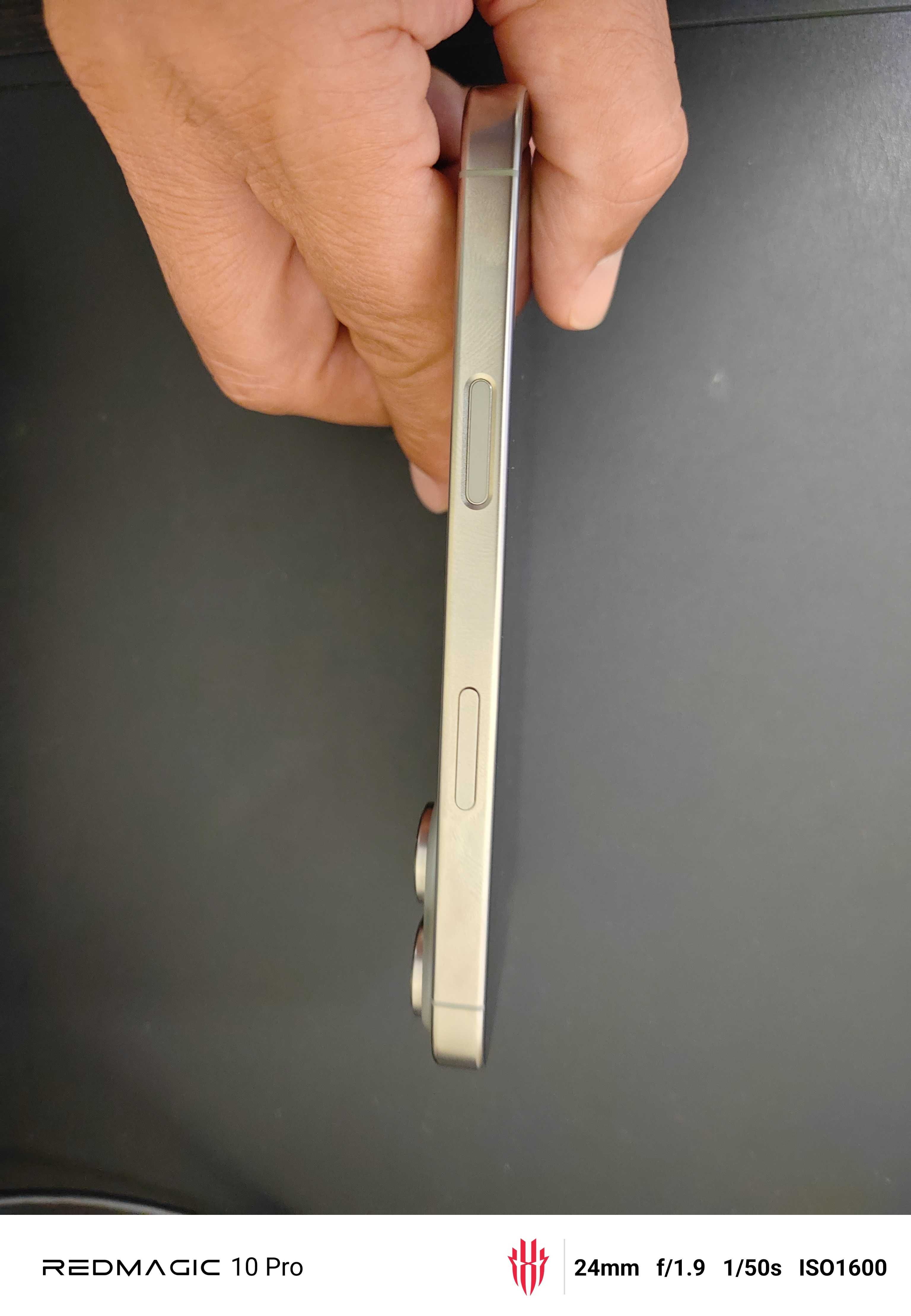 Iphone 16 pro Igual a novo