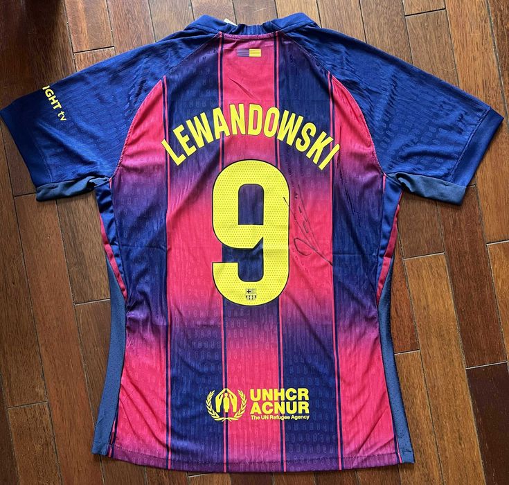 Robert Lewandowski FC Barcelona koszulka z autografem + certyfikat