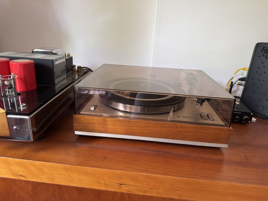 Gira Discos Philips 308