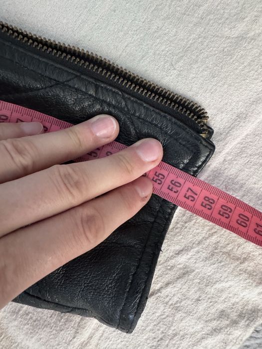 Sliczna unikatowa skorzana kurtka z paskiem w stylu versace