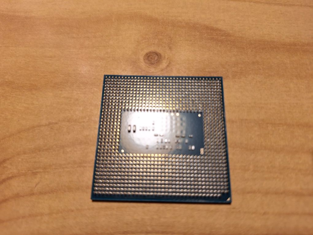 Intel Core i3 i3-4000M 2.4ghz
