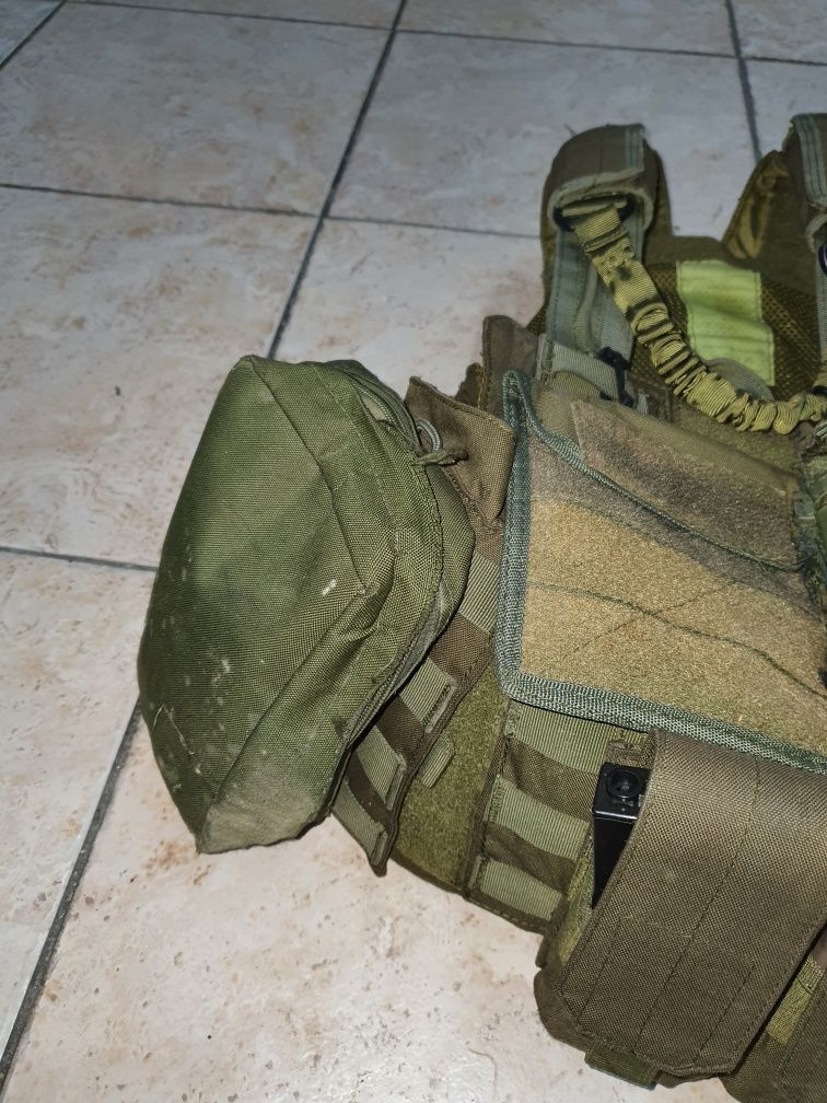 Colete airsoft com varias bolsas