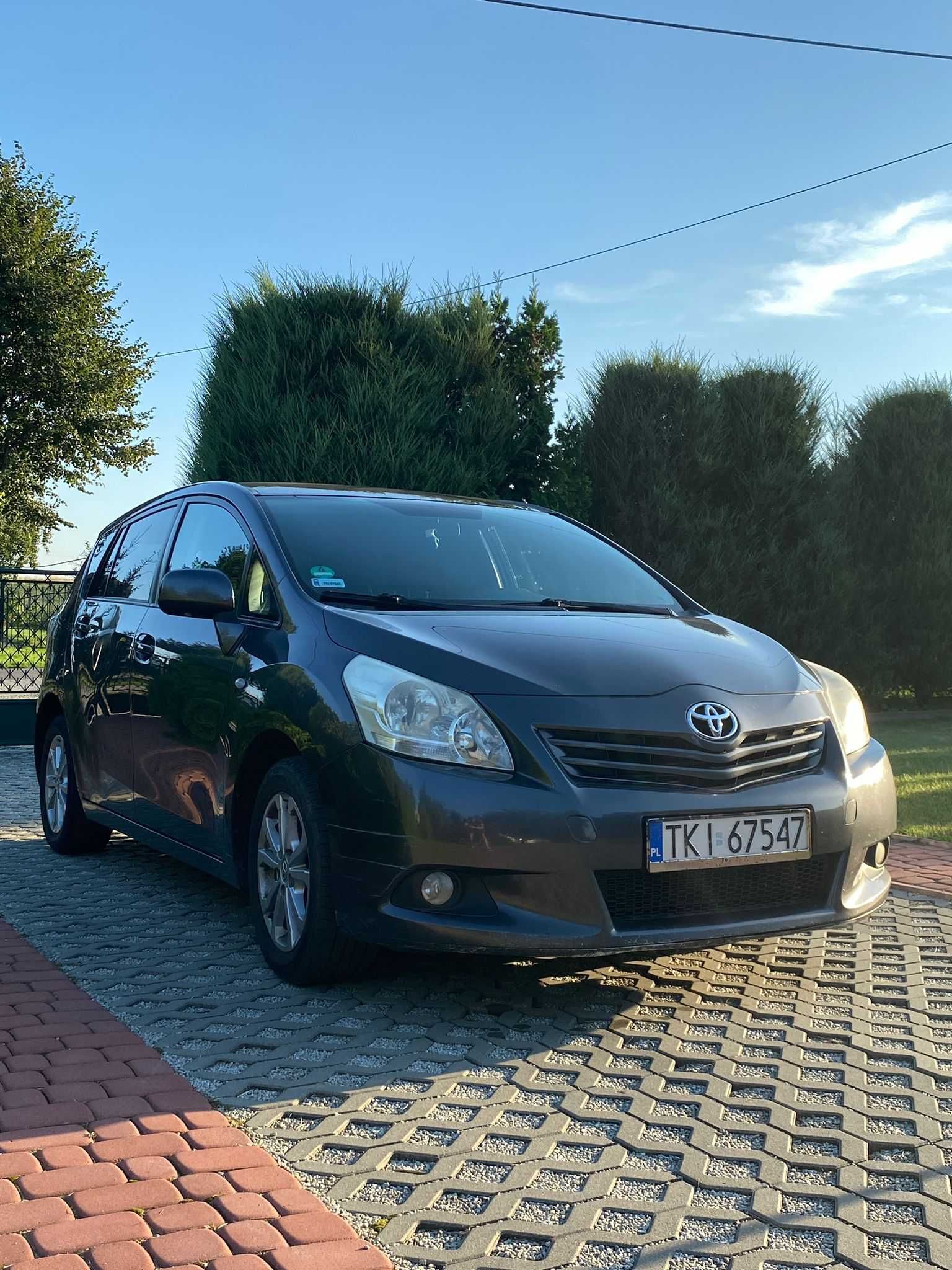 Toyota Verso (premium)