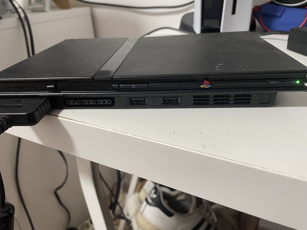 PlayStation 2 Modelo Fino