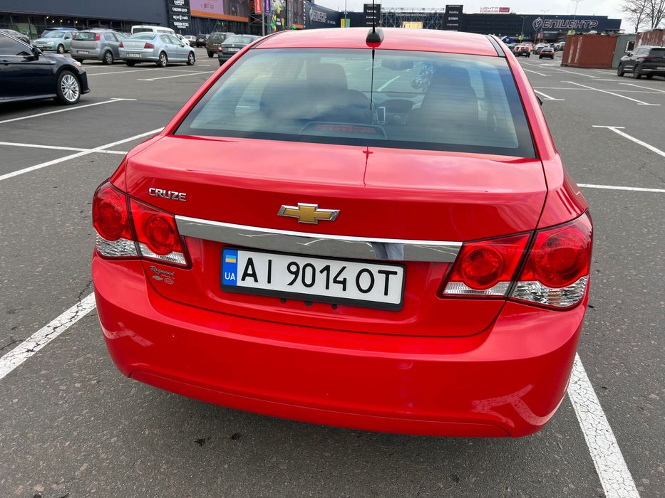 Шевроле Круз 1,8