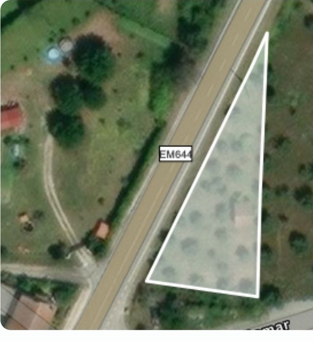 Vende-se Terreno Folhadal Nelas