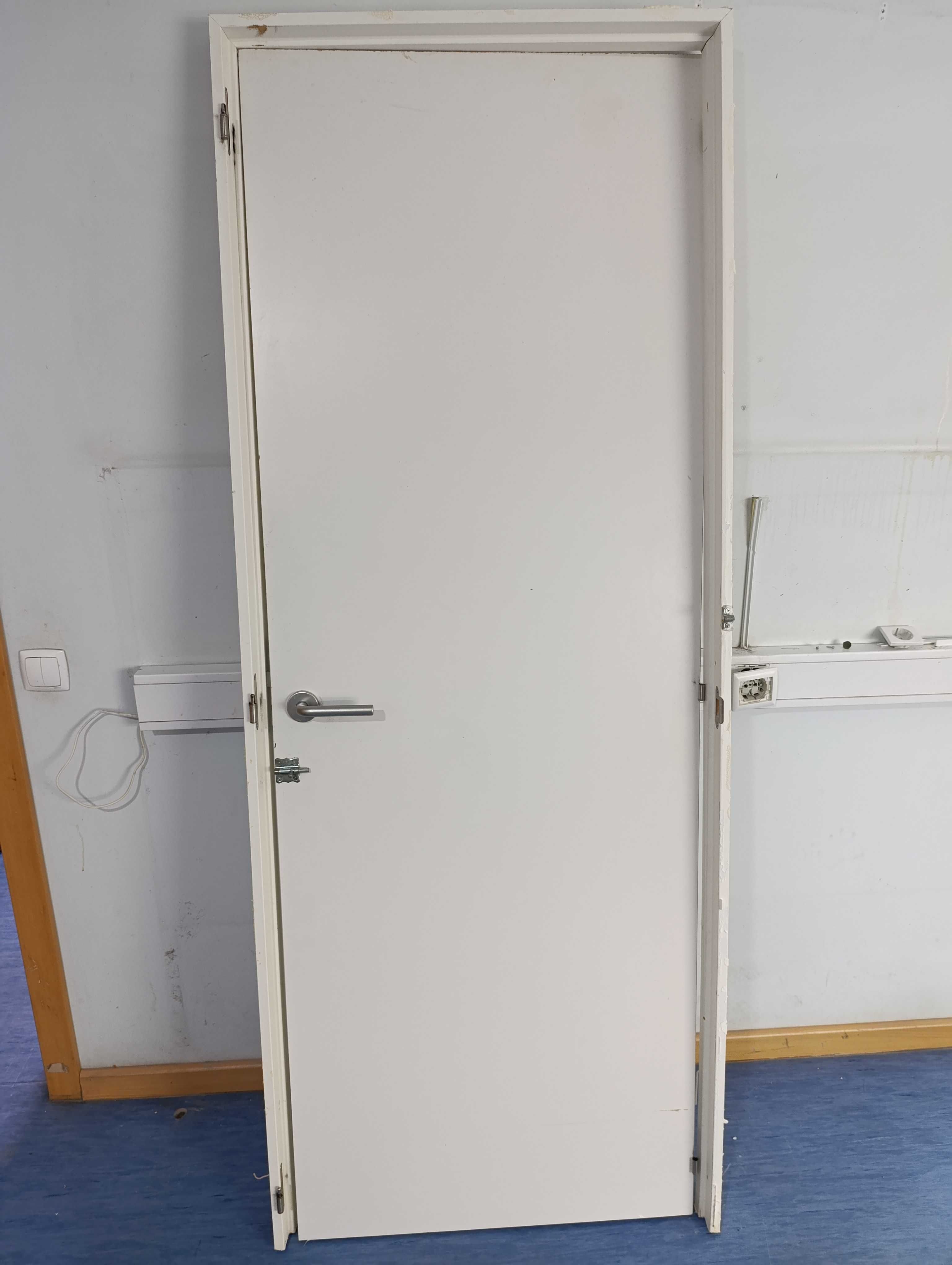 porta com fechadura