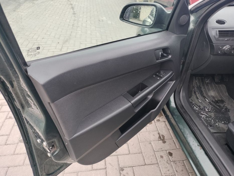 Продам свіжопригнаннй автомобіль