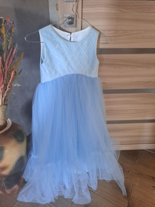 Плаття в гарному стані