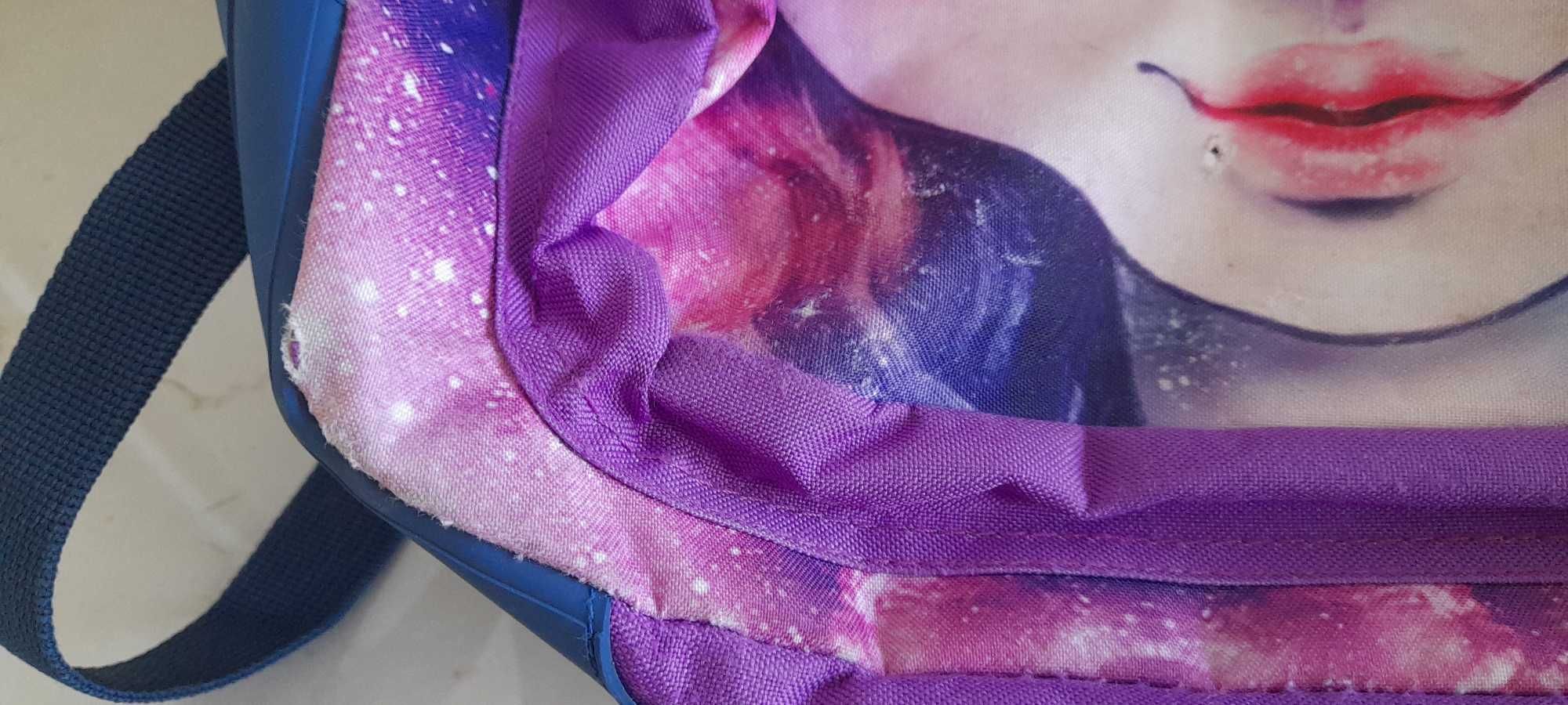 Mochila escolar Nebula