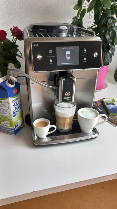 Кавомашина Saeco Xelsis SM7583