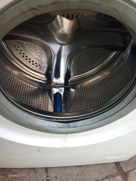 Продам стиральную машину Electrolux на 6 кг