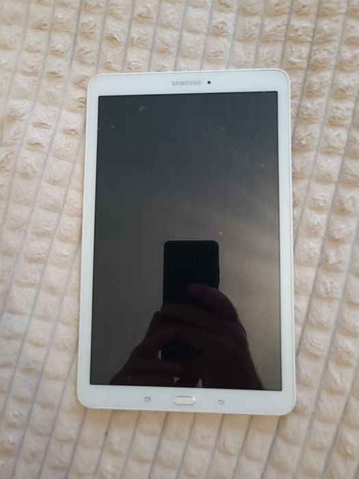 Планшет Samsung galaxy E  T 560