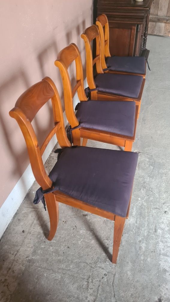 Stylowe Krzesła Sosnowe
