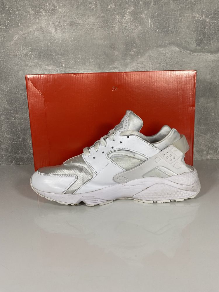 Nike Air Huarache białe rozmiar 45