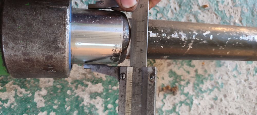 Гідроциліндр підйому жатки John Deere 1075, 1085, 1065