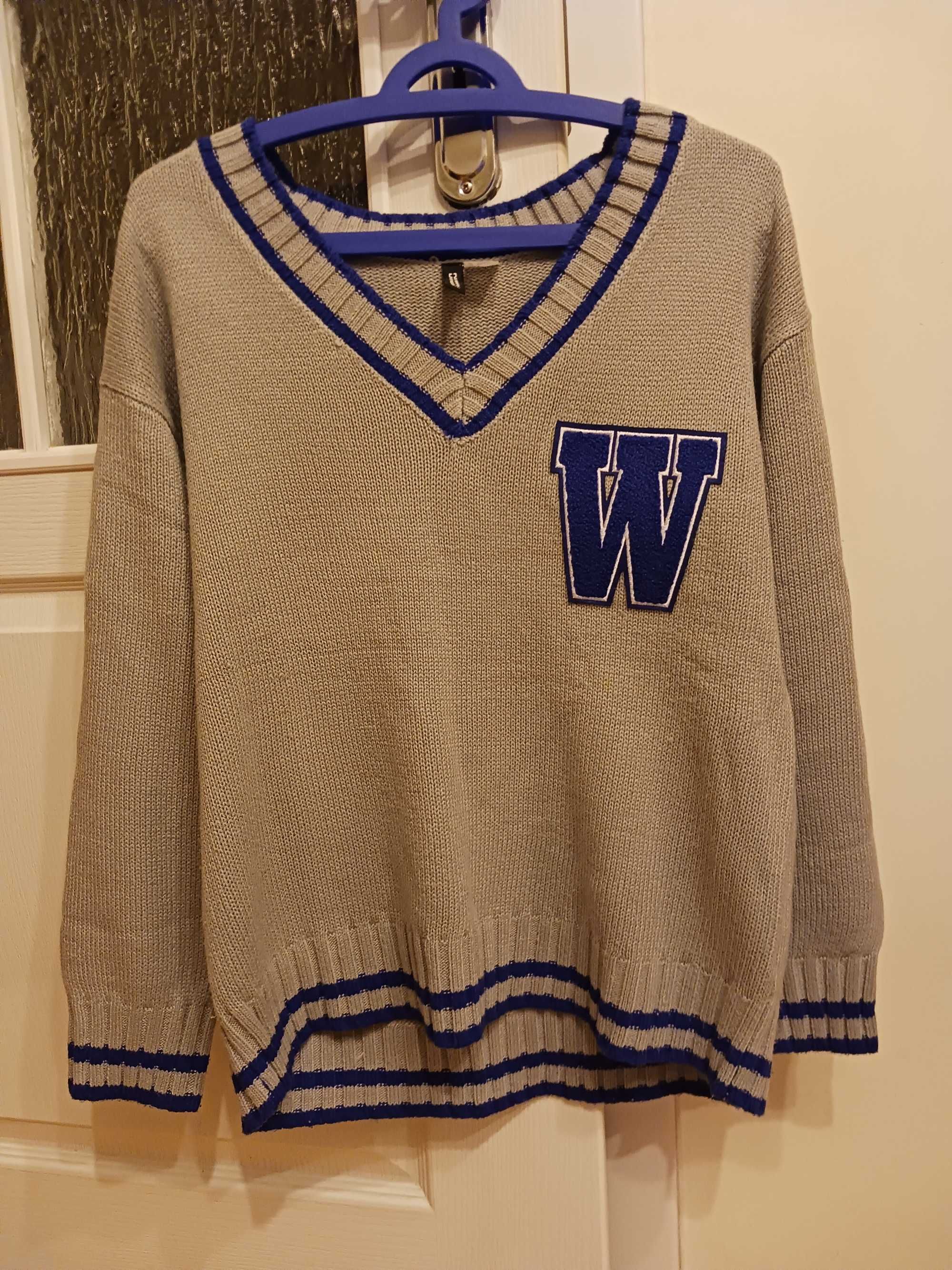 Szary sweter z dekoltem w serek H&M Divided oversize