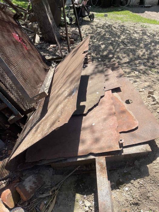 Продаю угольки труби бляху по 18 грн кг