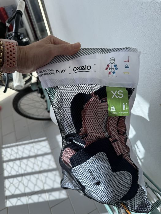 Bicicleta criança Berg, oferta kit de proteção Decathlon