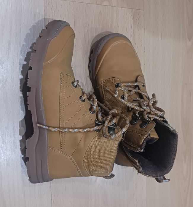 Botas camel da Zara para criança - n°34