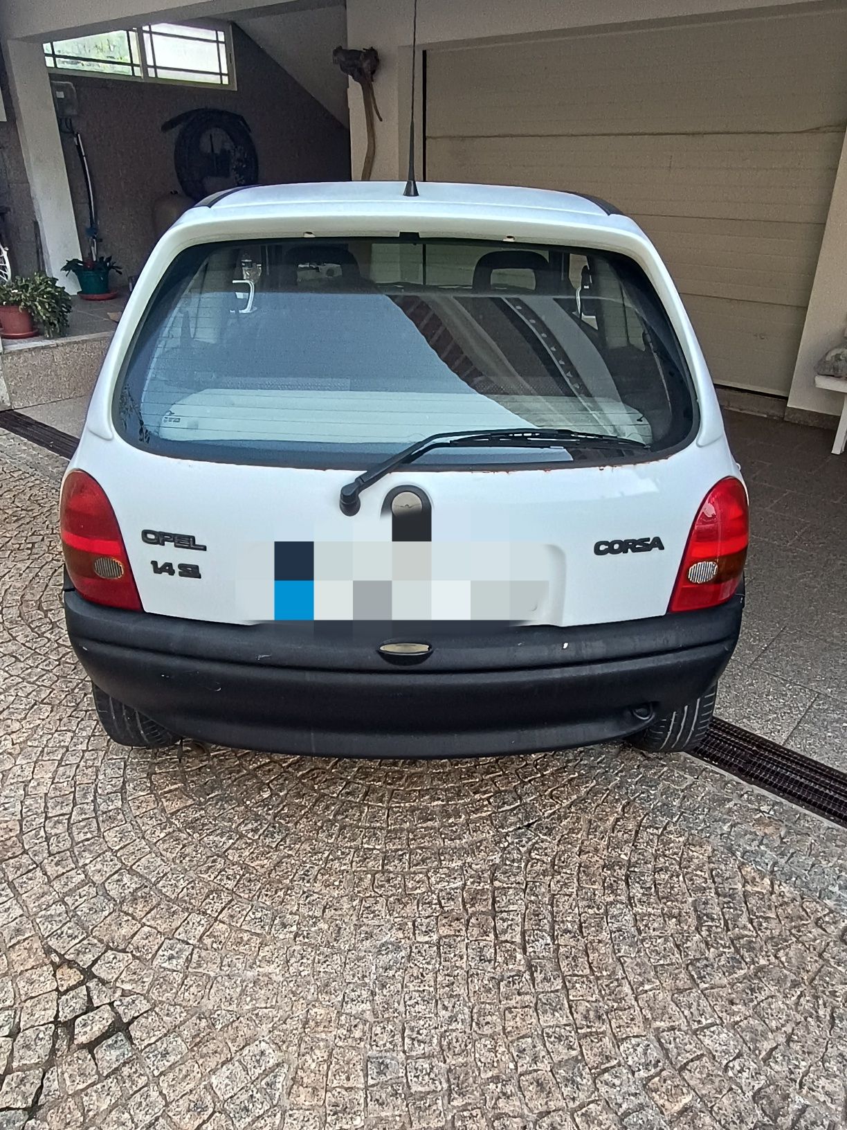 Vendo Opel corsa 1.4 SI
