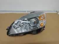 Lampa Mercedes W204 przed Liftem Xenon L