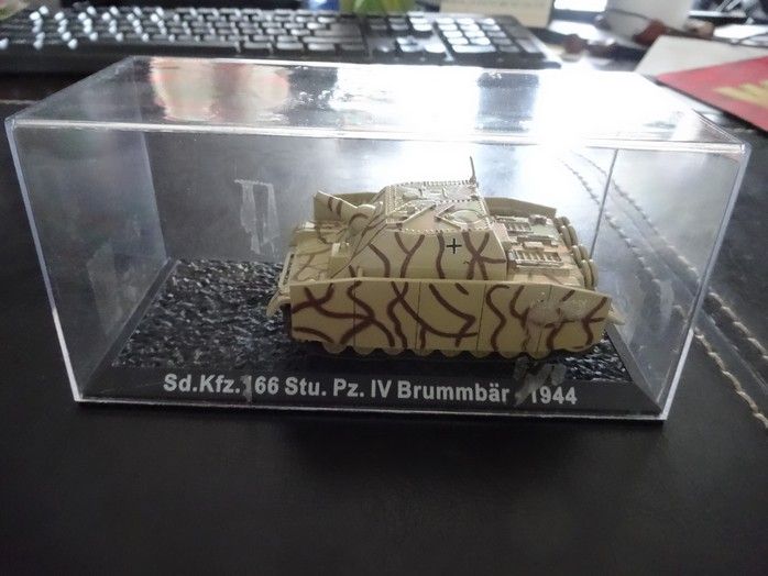 Brummbar Sd. Kfz. 166 Stu. Pz. IV - 1944 _Czołgi świata_NOWY w pudełku