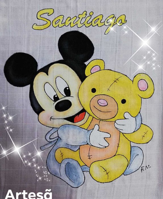 Fraldinha pintada á mão