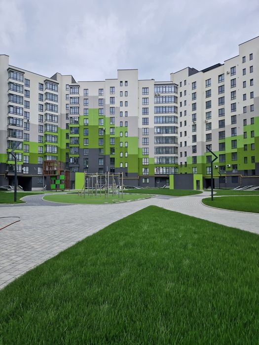 Продам 1 кімнатну по вул. Приозерна, Набережна, р-н Бам