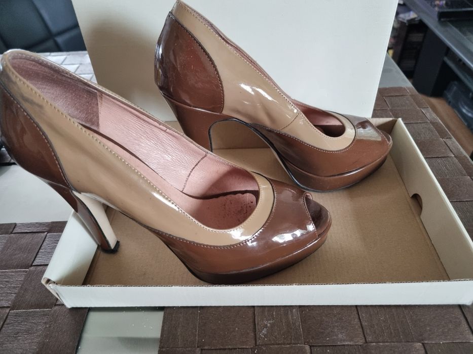 Pantofle damskie skóra  38 stylowe buty