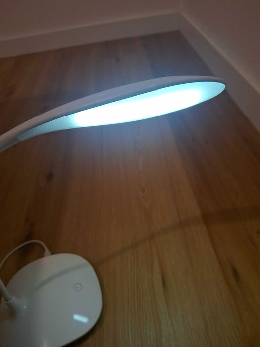 Candeeiro Branco Flexível