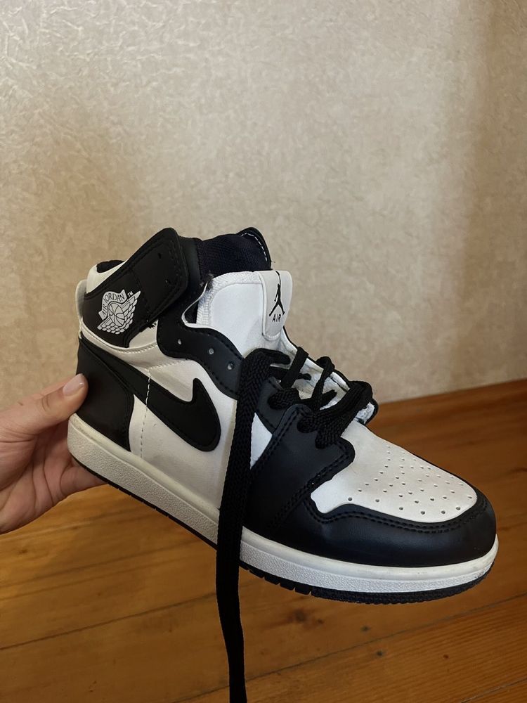 Кросівки, Nike Air Jordan