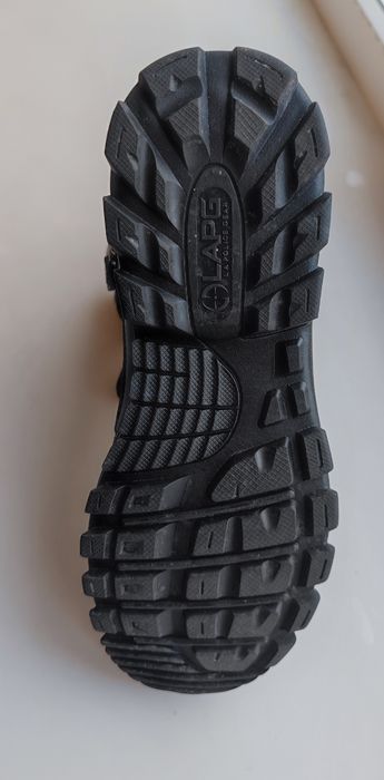 Берцы тактические, лёгкие.